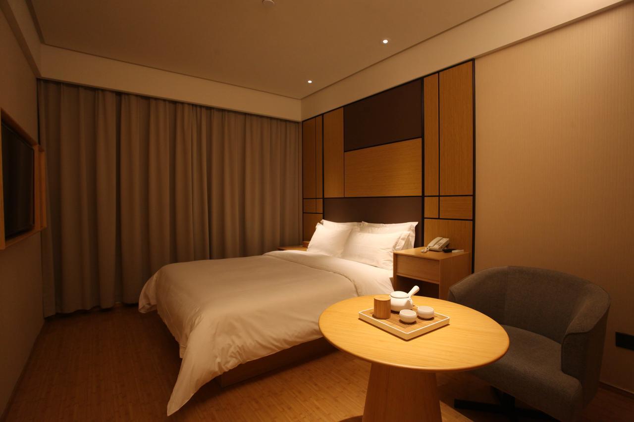 Ji Hotel Shanghai Bund East Nanjing Road Pedestrian Street Buitenkant foto