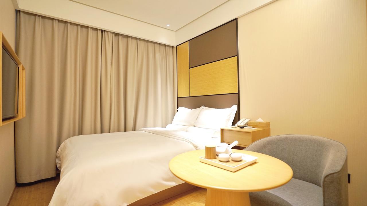 Ji Hotel Shanghai Bund East Nanjing Road Pedestrian Street Buitenkant foto